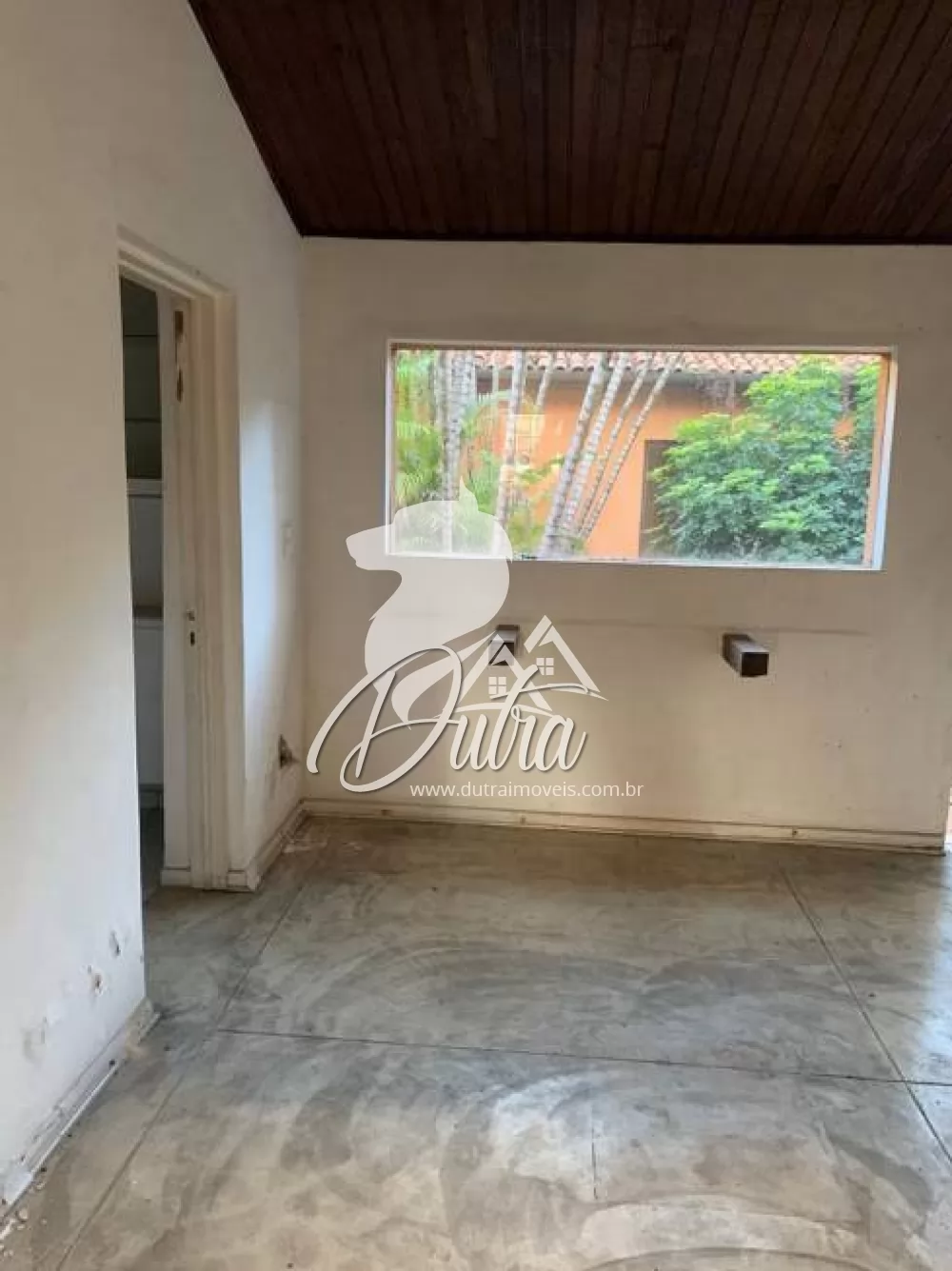 Padrão Jardim Europa 240m² 03 Dormitórios 02 Suítes 3 Vagas