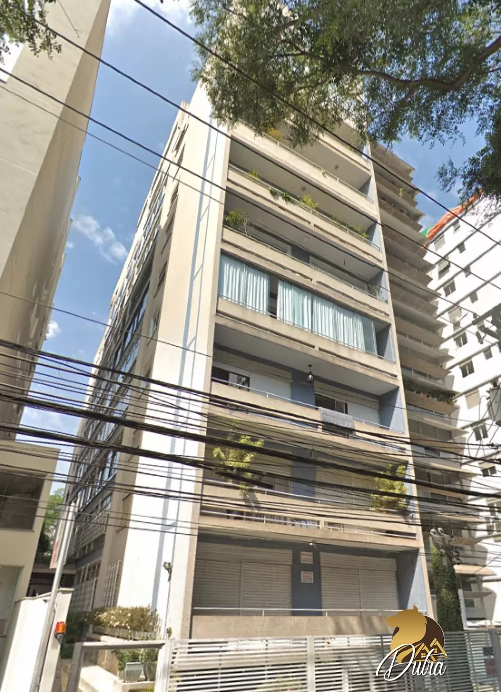 Edifício Henry Cerqueira César 325m² 03 Dormitórios 02 Suítes 2 Vagas