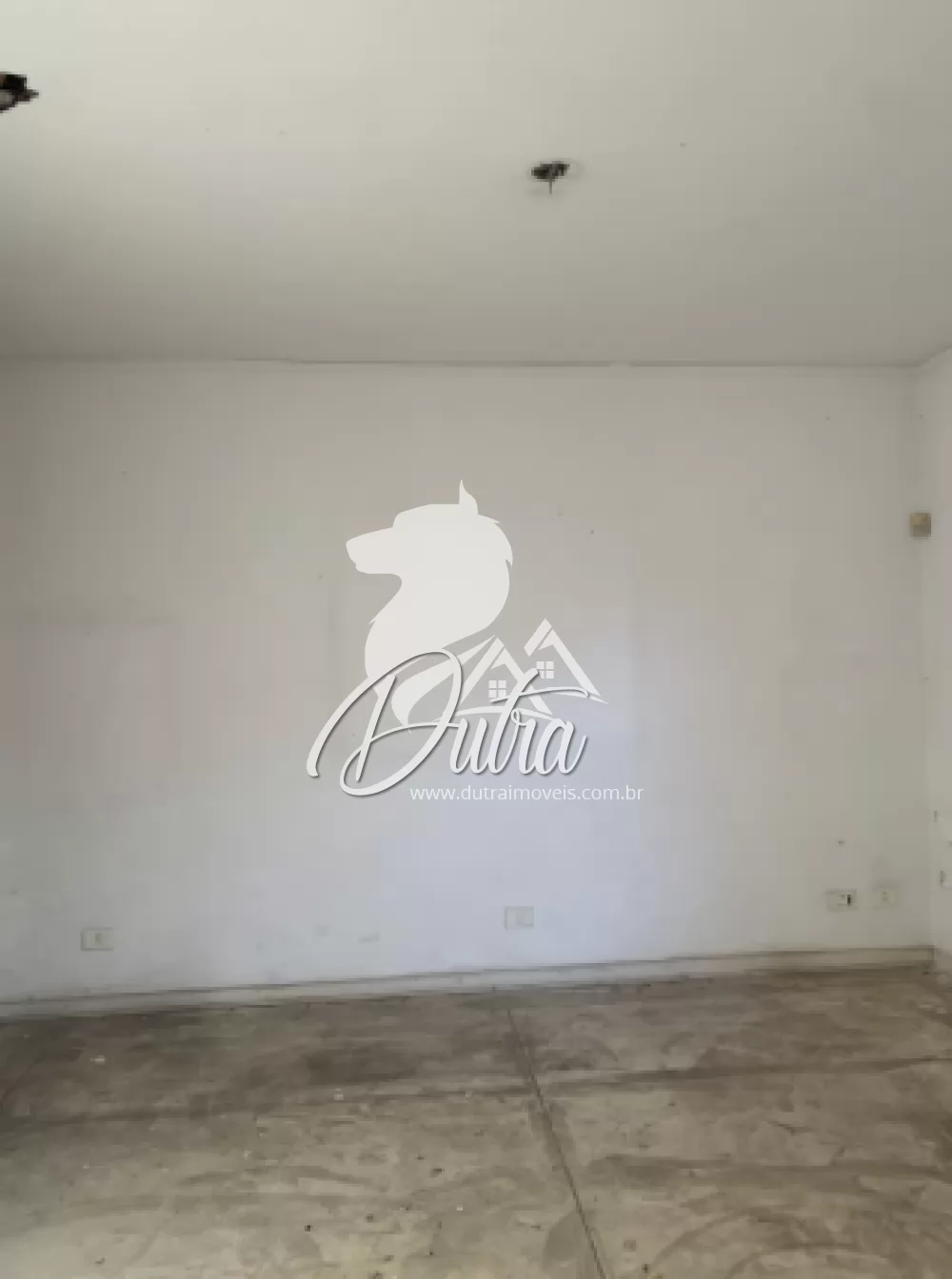 Padrão Jardim Europa 240m² 03 Dormitórios 02 Suítes 3 Vagas