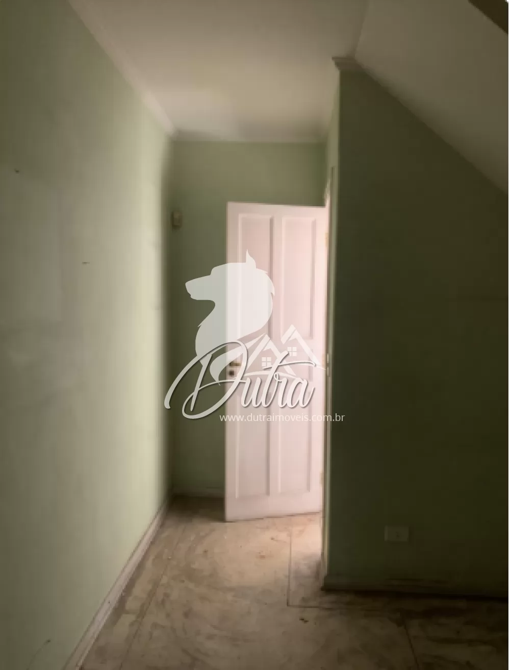 Padrão Jardim Europa 240m² 03 Dormitórios 02 Suítes 3 Vagas