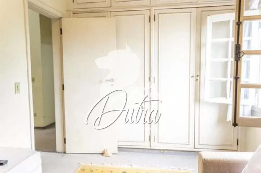 Padrão Cidade Jardim 296m² 03 Dormitórios 02 Suítes 3 Vagas