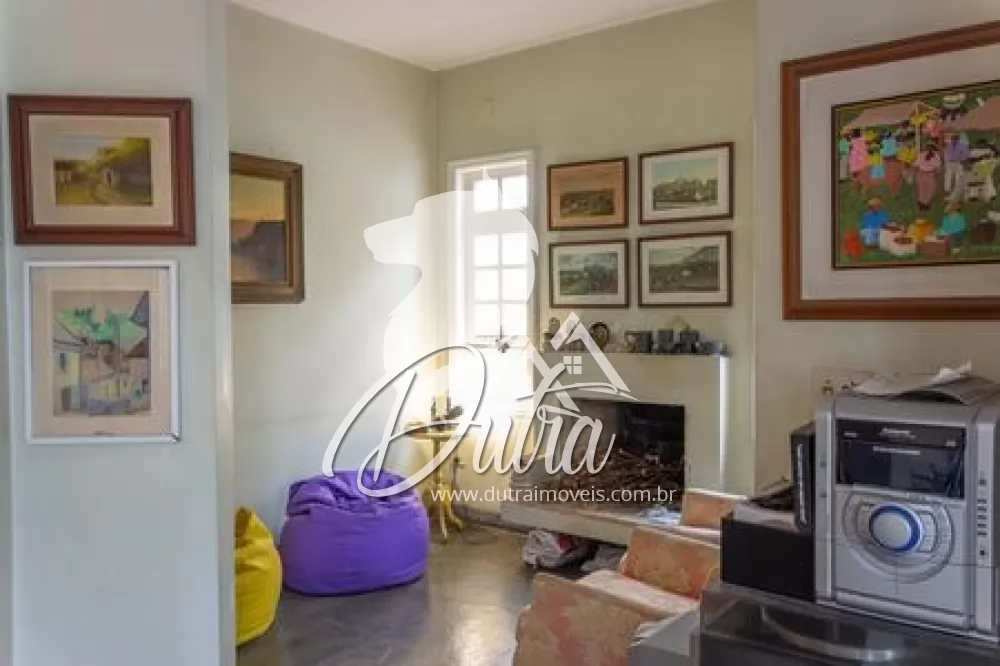Padrão Cidade Jardim 296m² 03 Dormitórios 02 Suítes 3 Vagas