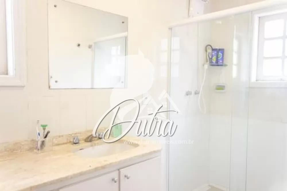 Padrão Cidade Jardim 296m² 03 Dormitórios 02 Suítes 3 Vagas