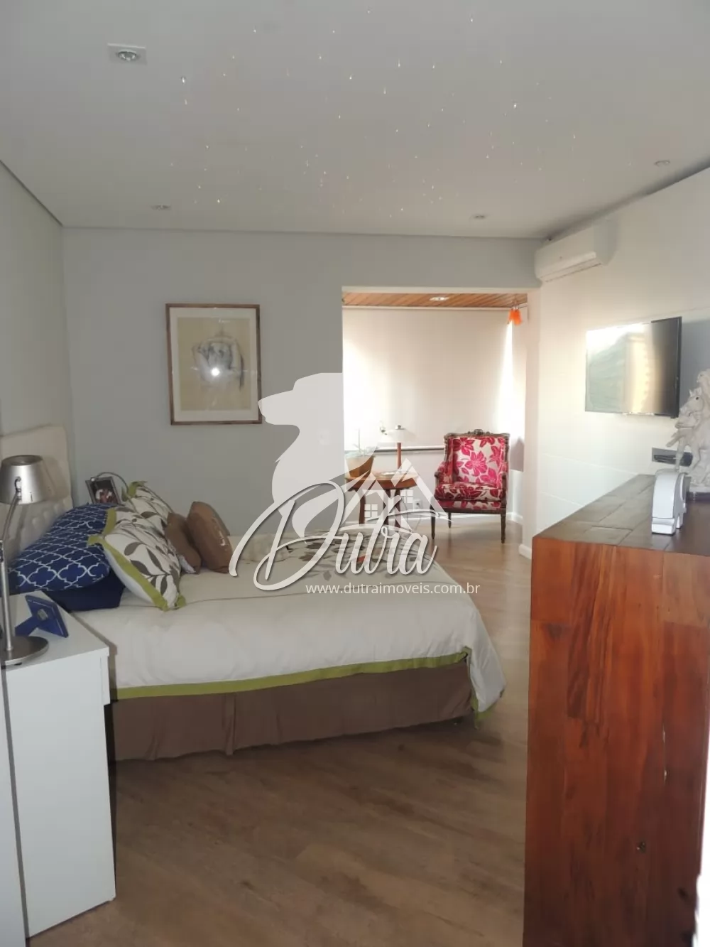 Sant' Angelo Campo Belo 260m² 03 Dormitórios 03 Suítes 3 Vagas