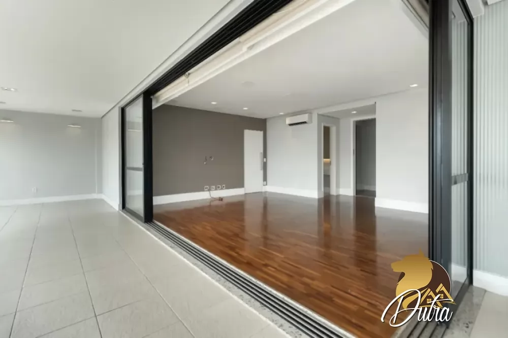 Araguari 561 Vila Uberabinha 184m² 03 Dormitórios 03 Suítes 3 Vagas