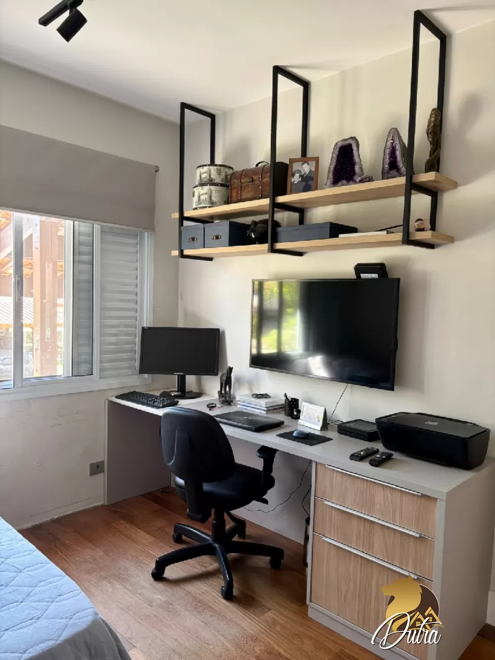 TAquaral Jardim Itapeva 200m² 04 Dormitórios 01 Suítes 4 Vagas