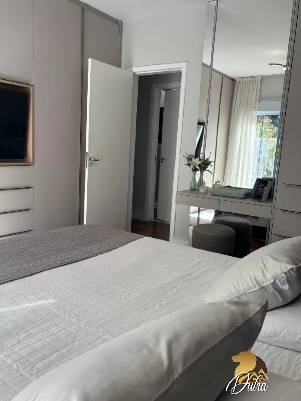 TAquaral Jardim Itapeva 200m² 04 Dormitórios 01 Suítes 4 Vagas