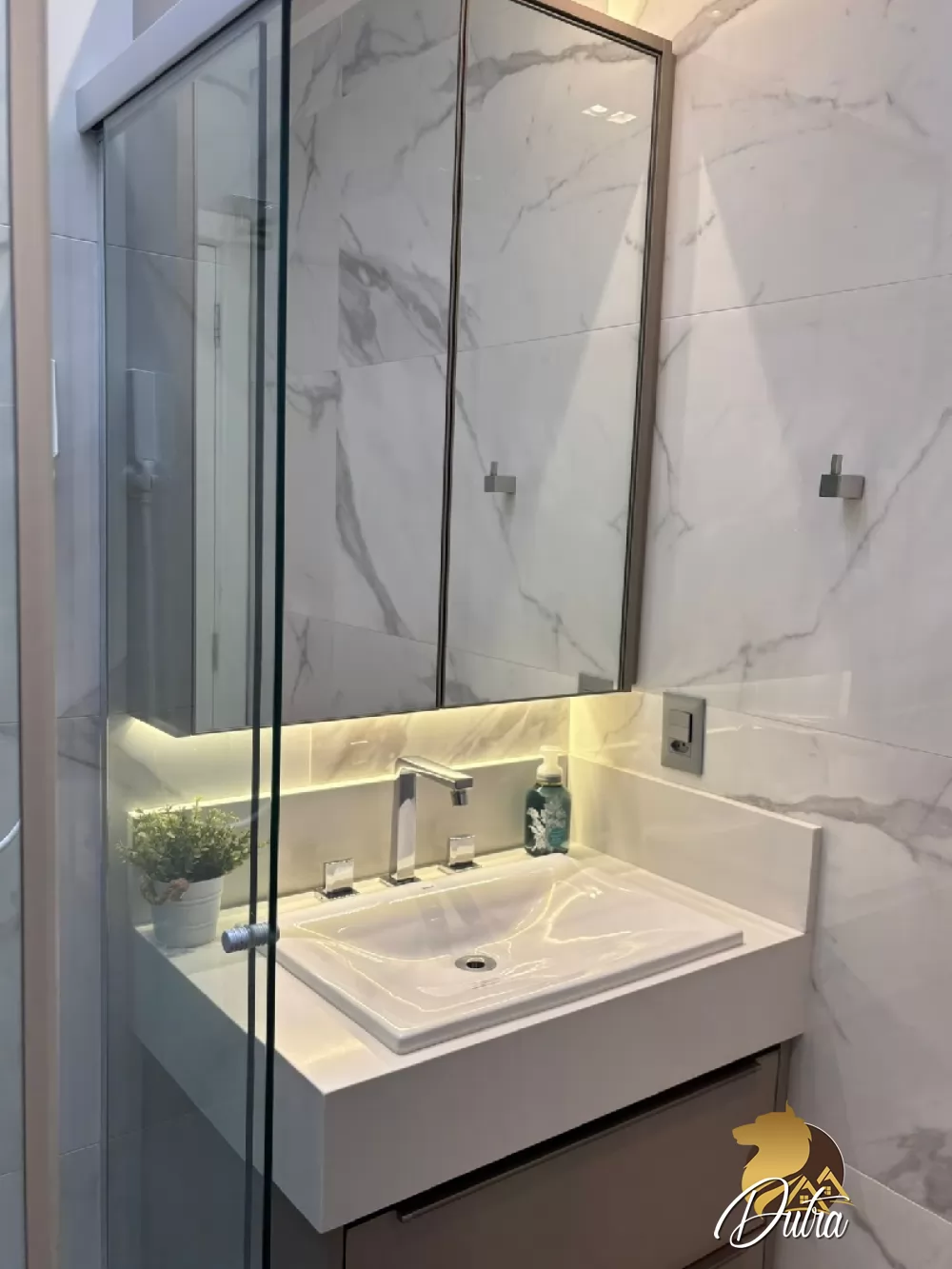 TAquaral Jardim Itapeva 200m² 04 Dormitórios 01 Suítes 4 Vagas