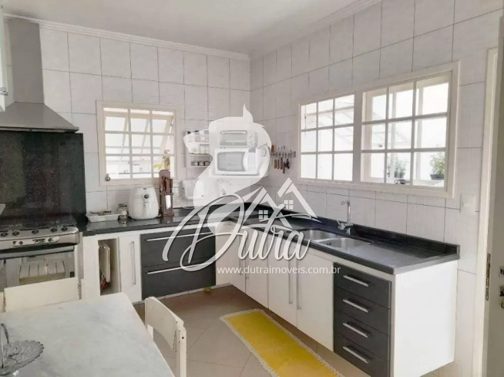 Padrão Planalto Paulista 160m² 03 Dormitórios 02 Suítes 2 Vagas