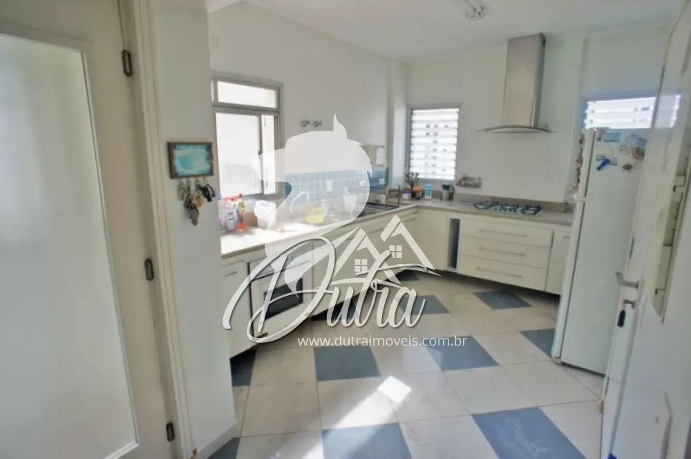 Columbia Jardim Paulista 300m² 03 Dormitórios 03 Suítes 3 Vagas