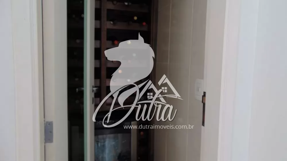 Columbia Jardim Paulista 300m² 03 Dormitórios 03 Suítes 3 Vagas