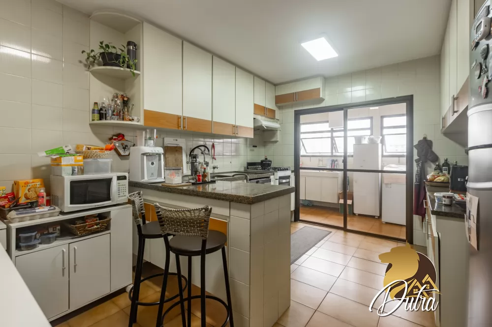 Edificio Iporanga Indianópolis 137m² 03 Dormitórios 03 Suítes 2 Vagas
