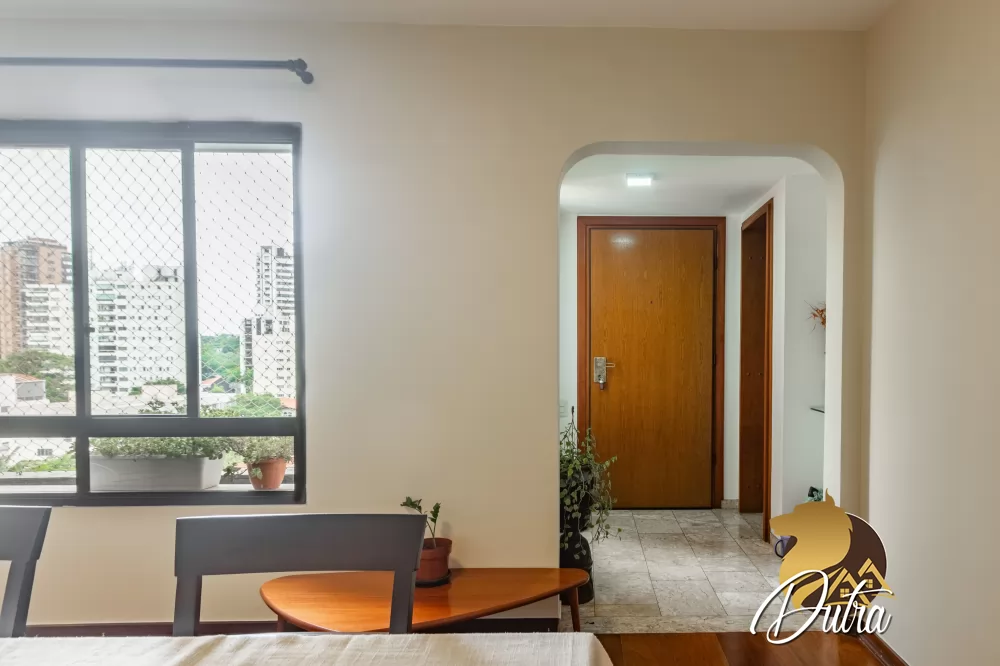Edificio Iporanga Indianópolis 137m² 03 Dormitórios 03 Suítes 2 Vagas
