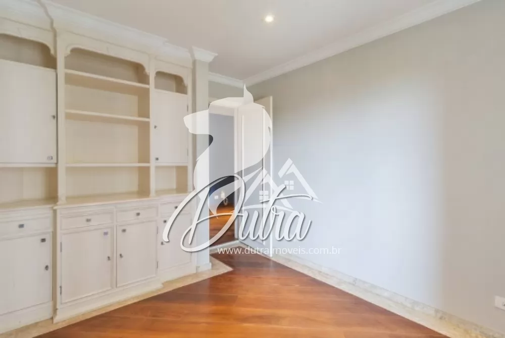 Ilha de Saint Kitts Campo Belo 217m² 04 Dormitórios 02 Suítes 3 Vagas