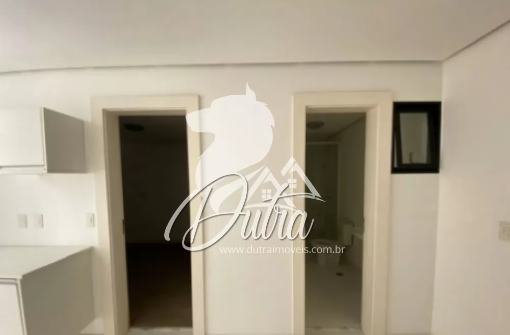 Casa de Condomínio Jardim Morumbi 435m² 04 Dormitórios 04 Suítes 3 Vagas