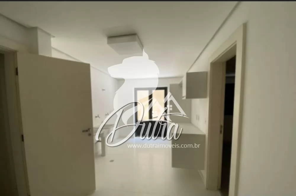 Casa de Condomínio Jardim Morumbi 435m² 04 Dormitórios 04 Suítes 3 Vagas