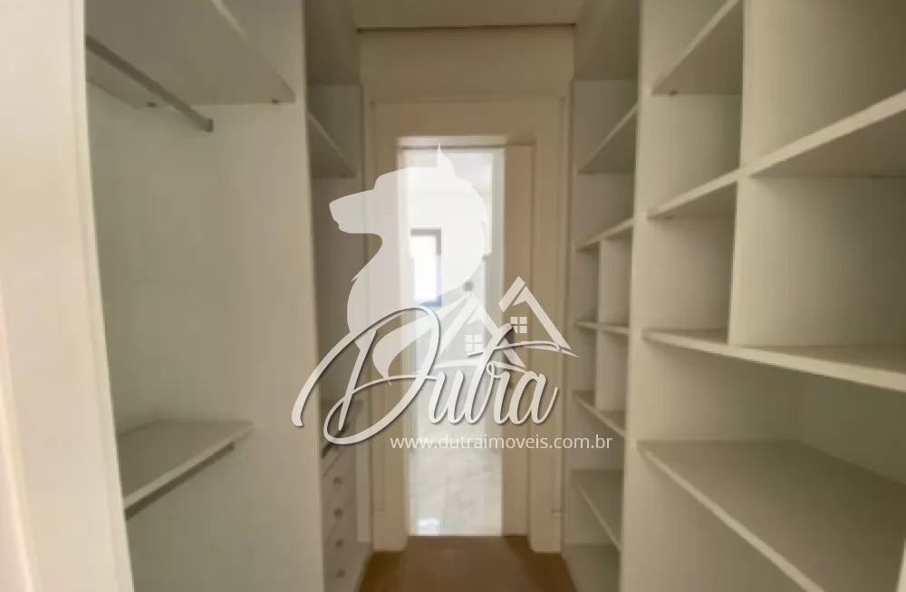 Casa de Condomínio Jardim Morumbi 435m² 04 Dormitórios 04 Suítes 3 Vagas