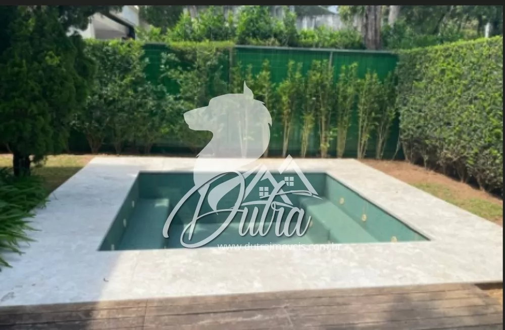 Casa de Condomínio Jardim Morumbi 435m² 04 Dormitórios 04 Suítes 3 Vagas