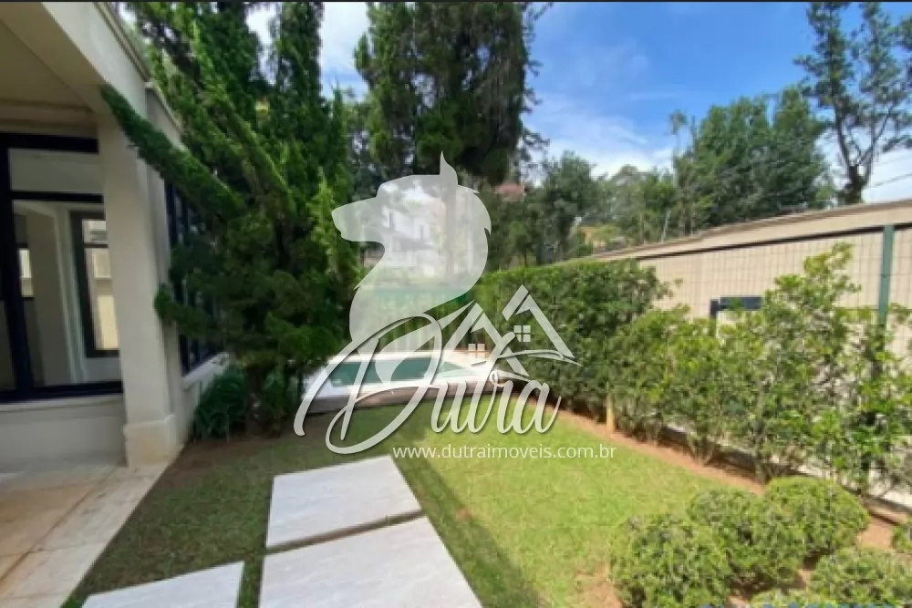 Casa de Condomínio Jardim Morumbi 435m² 04 Dormitórios 04 Suítes 3 Vagas