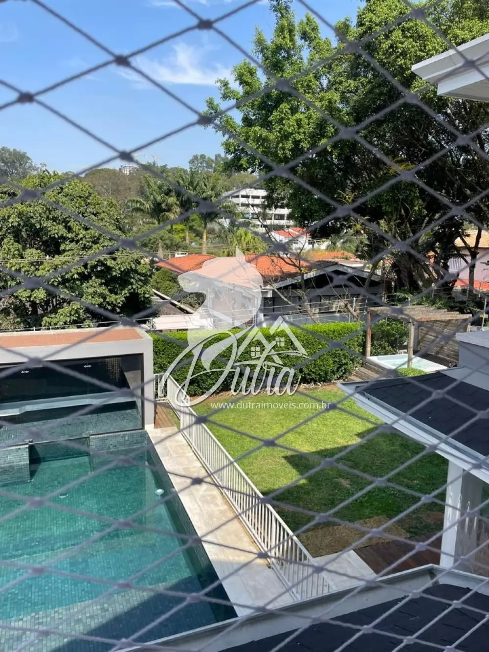 Padrão Real Parque 298m² 03 Dormitórios 02 Suítes 3 Vagas