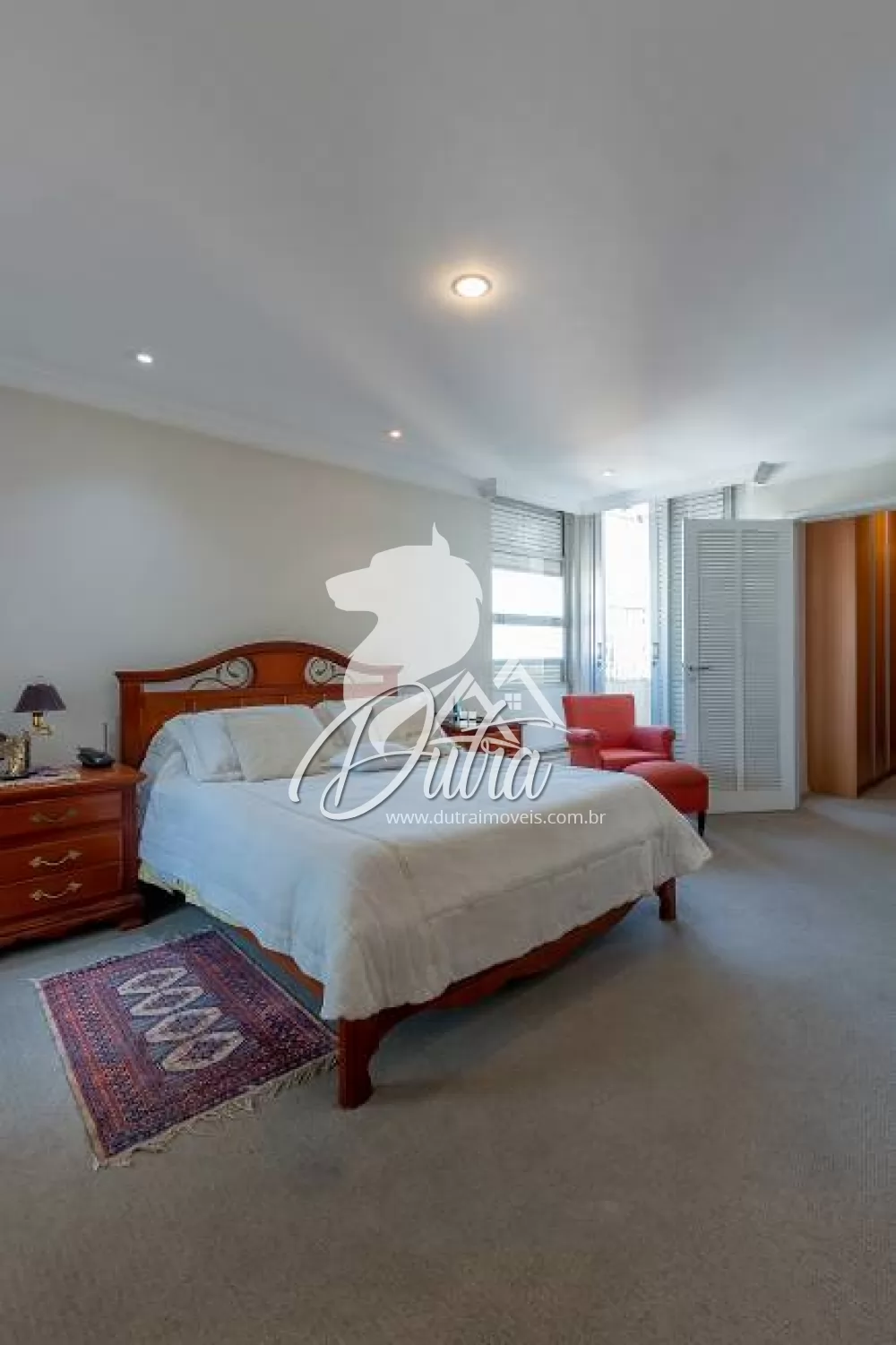 Dimona Higienópolis 280m² 03 Dormitórios 02 Suítes 3 Vagas