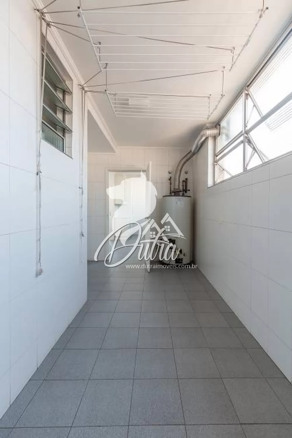 Dimona Higienópolis 280m² 03 Dormitórios 02 Suítes 3 Vagas
