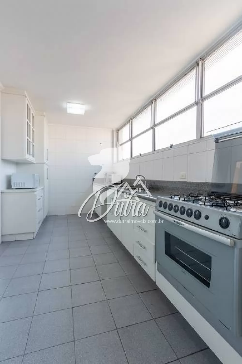 Dimona Higienópolis 280m² 03 Dormitórios 02 Suítes 3 Vagas