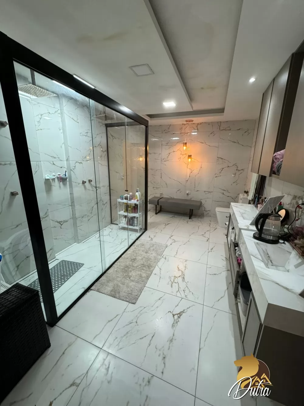 Padrão Cidade Ademar 540m² 06 Dormitórios 04 Suítes 4 Vagas