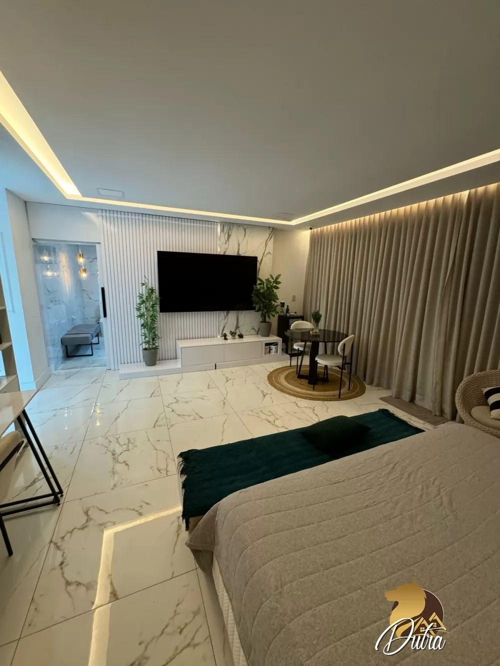 Padrão Cidade Ademar 540m² 06 Dormitórios 04 Suítes 4 Vagas
