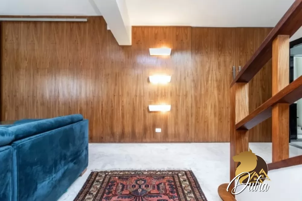 Padrão Jardim Europa 300m² 03 Dormitórios 03 Suítes 3 Vagas