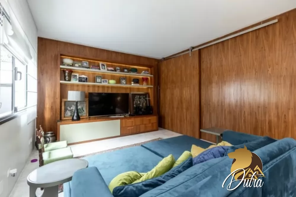 Padrão Jardim Europa 300m² 03 Dormitórios 03 Suítes 3 Vagas