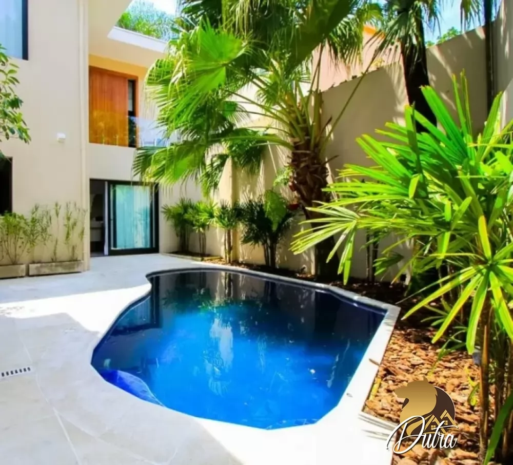 Padrão Jardim Europa 300m² 03 Dormitórios 03 Suítes 3 Vagas