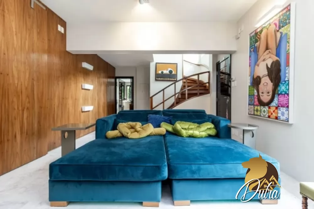 Padrão Jardim Europa 300m² 03 Dormitórios 03 Suítes 3 Vagas