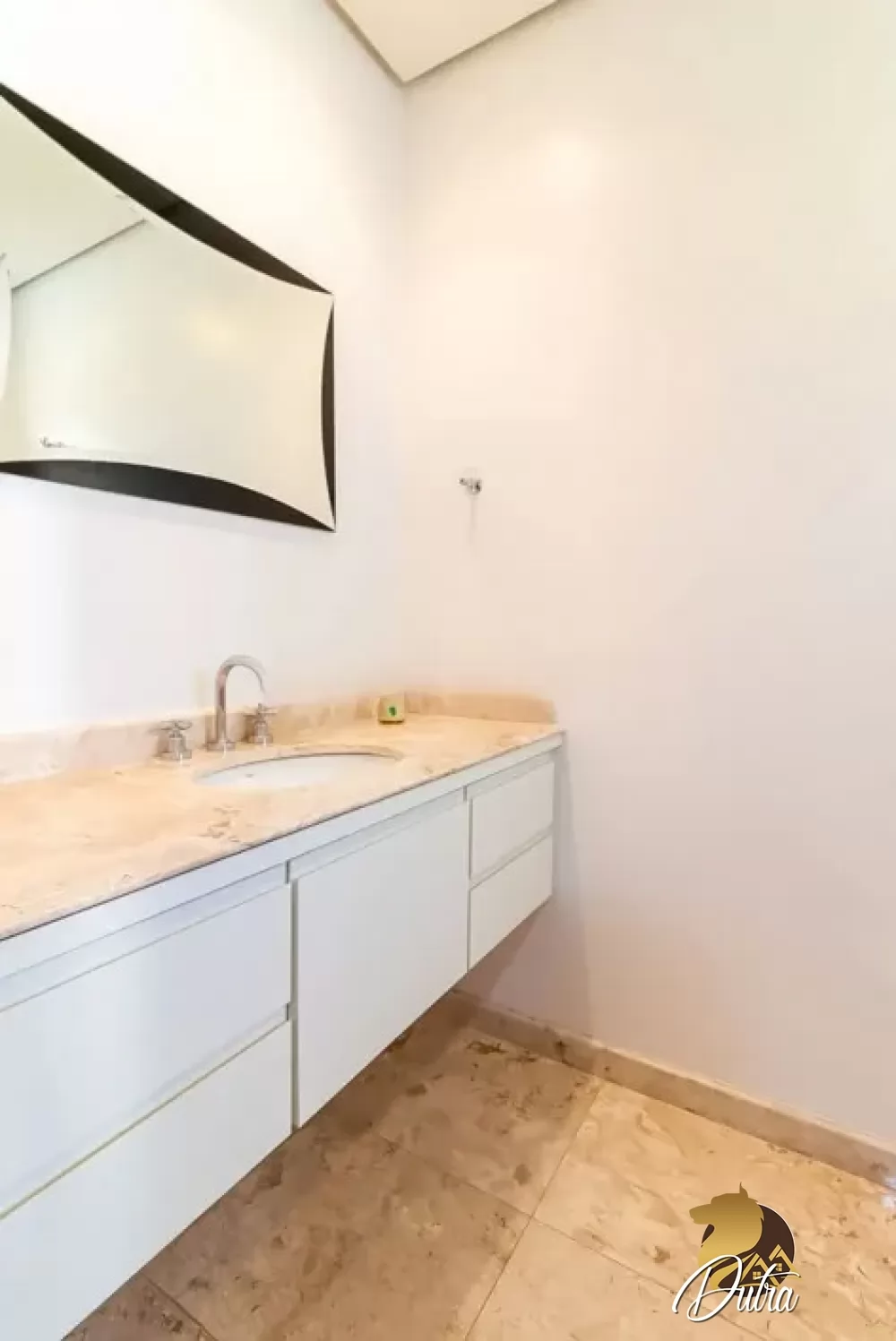 Edifício L' Ambassadeur Vila Mariana 308m² 04 Dormitórios 04 Suítes 5 Vagas