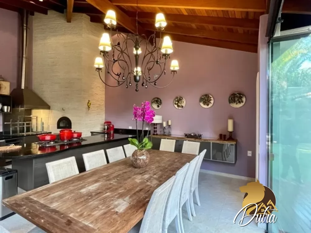 Sobrado Vila Ida 420m² 04 Dormitórios 04 Suítes 5 Vagas