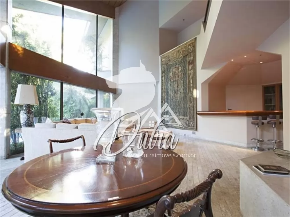 Padrão Jardim América 1365m² 05 Dormitórios 05 Suítes 6 Vagas