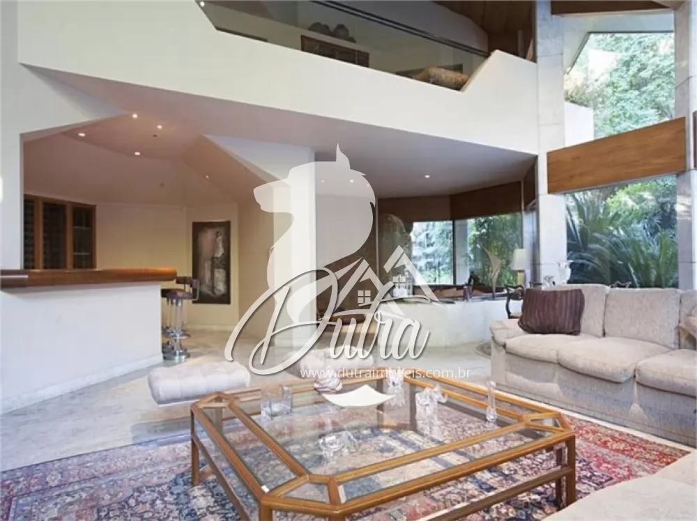 Padrão Jardim América 1365m² 05 Dormitórios 05 Suítes 6 Vagas