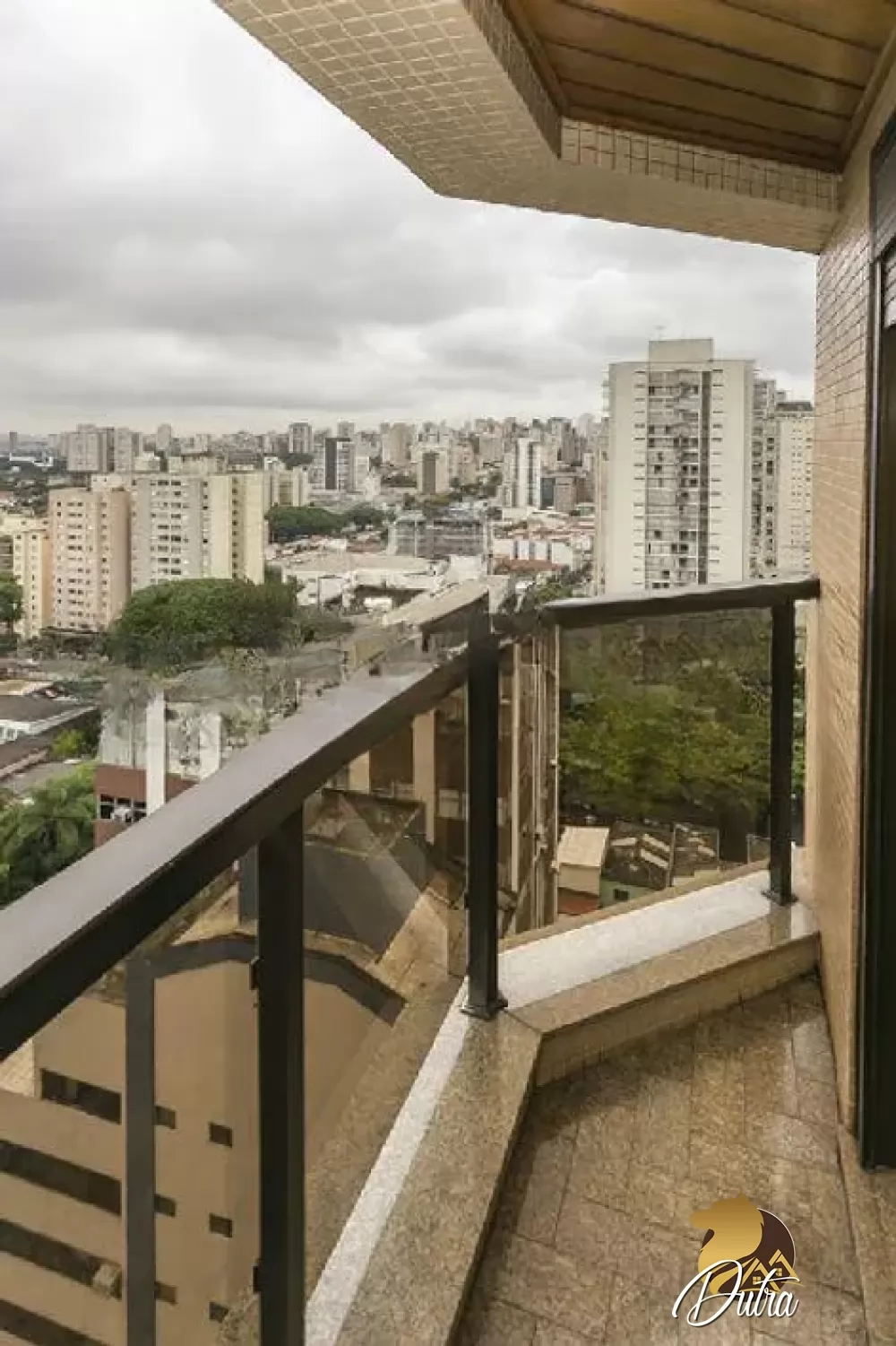 Benny Godman Pompéia 180m² 03 Dormitórios 03 Suítes 3 Vagas