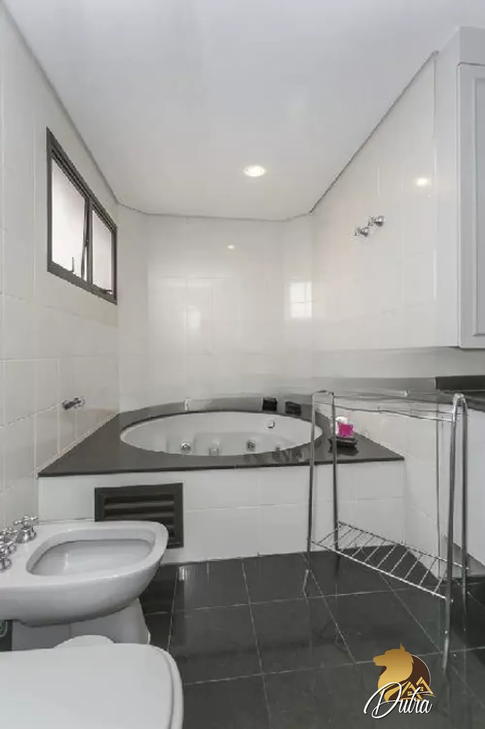 Benny Godman Pompéia 180m² 03 Dormitórios 03 Suítes 3 Vagas