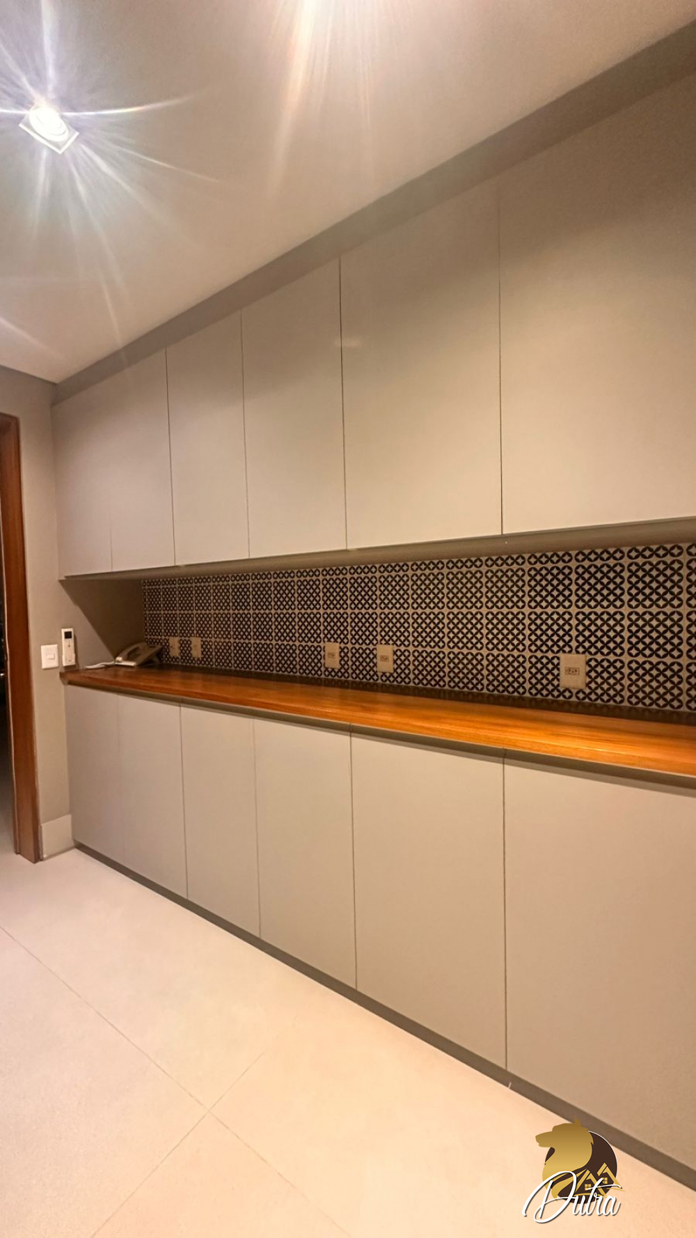 Edifício Araguari 561 Vila Uberabinha 358m² 04 Dormitórios 04 Suítes 4 Vagas