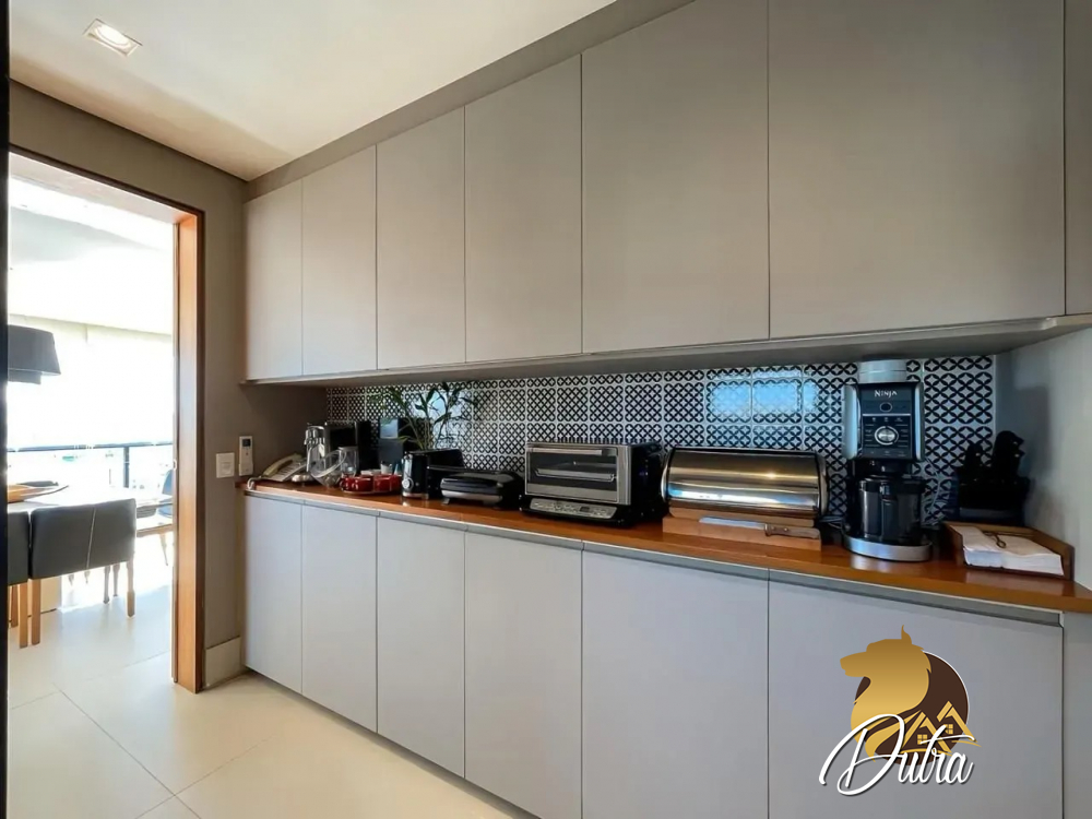 Edifício Araguari 561 Vila Uberabinha 358m² 04 Dormitórios 04 Suítes 4 Vagas