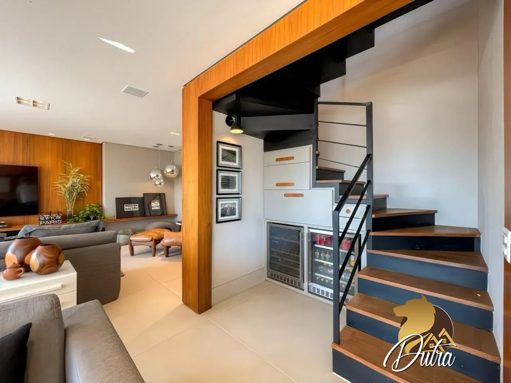 Edifício Araguari 561 Vila Uberabinha 358m² 04 Dormitórios 04 Suítes 4 Vagas