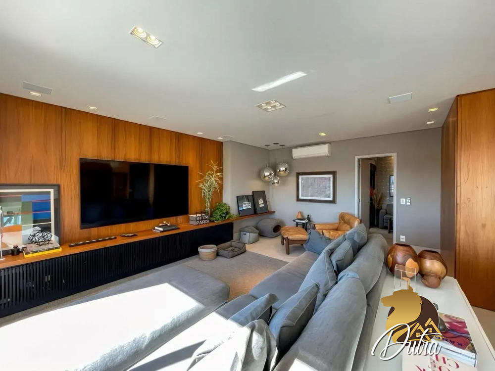 Edifício Araguari 561 Vila Uberabinha 358m² 04 Dormitórios 04 Suítes 4 Vagas