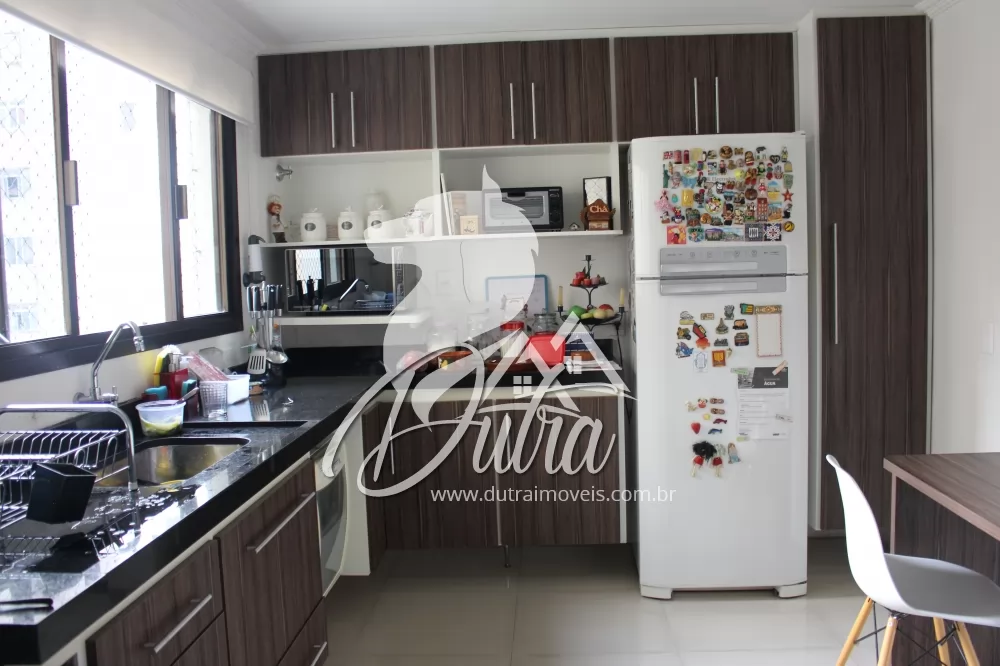 Nicole Pinheiros 155m² 03 Dormitórios 01 Suítes 2 Vagas