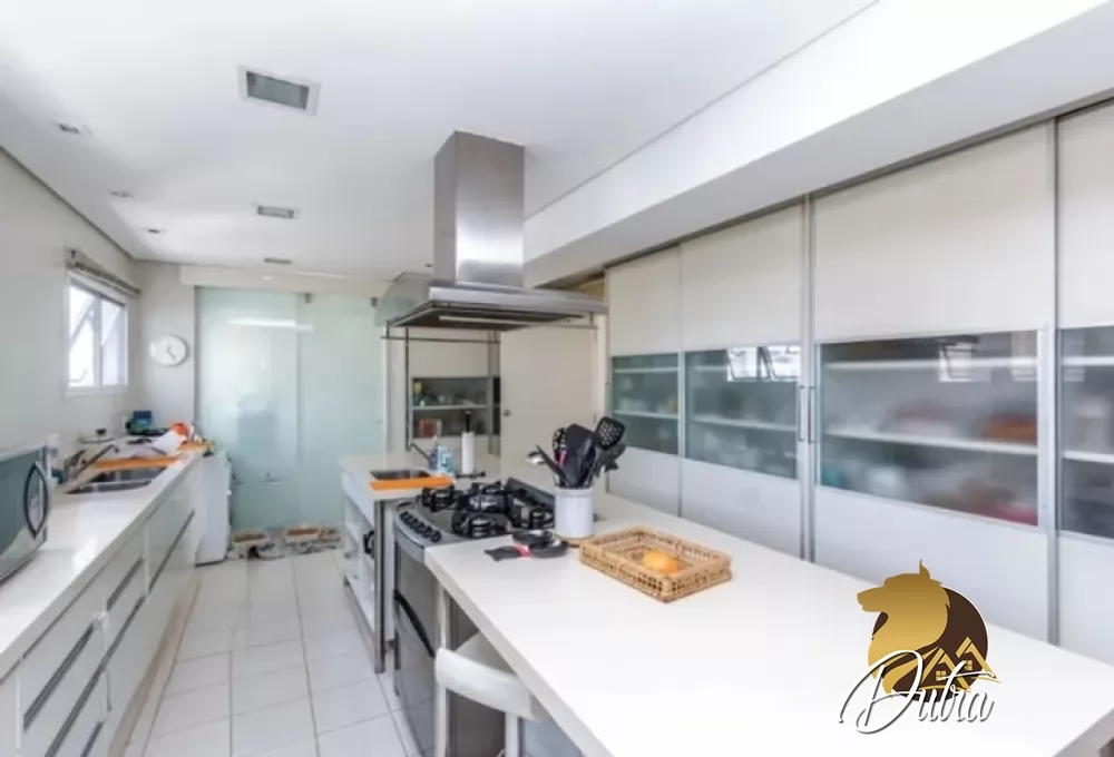 Edifício Henry Cerqueira César 325m² 03 Dormitórios 02 Suítes 2 Vagas
