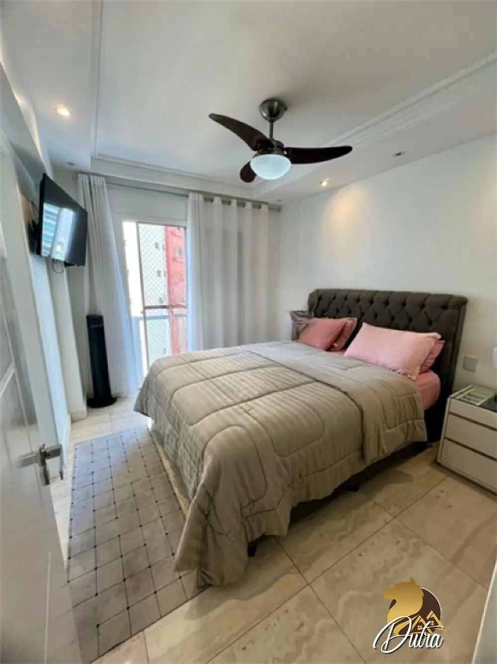 Edifício Berkeley Santana 134m² 04 Dormitórios 01 Suítes 2 Vagas