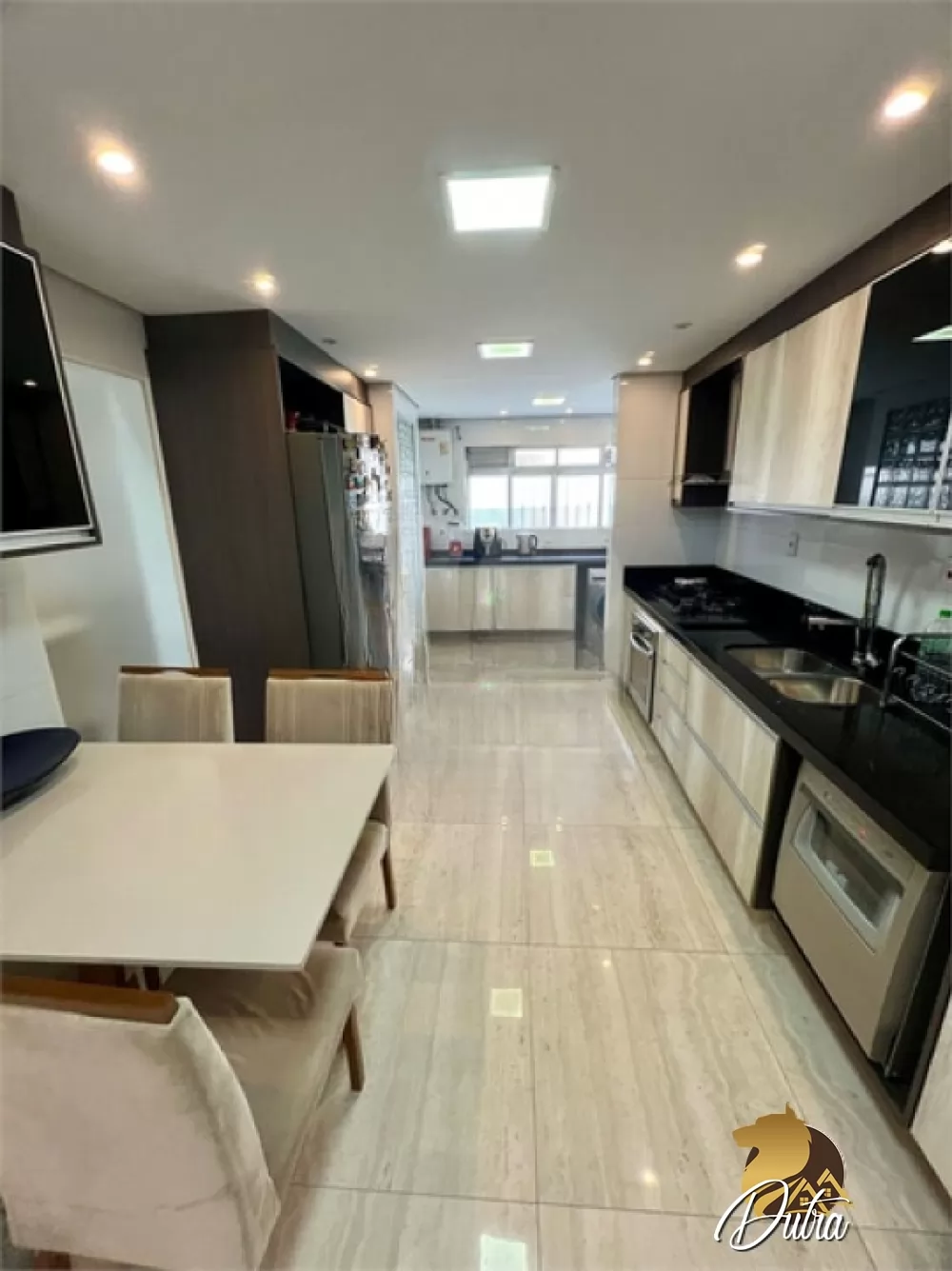 Edifício Berkeley Santana 134m² 04 Dormitórios 01 Suítes 2 Vagas