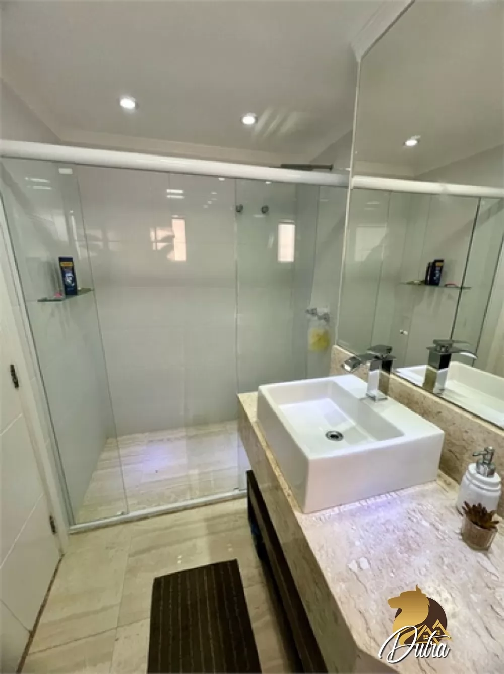 Edifício Berkeley Santana 134m² 04 Dormitórios 01 Suítes 2 Vagas
