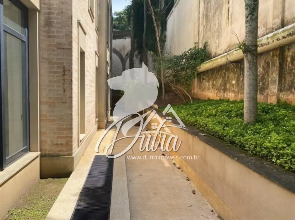 Casa de Condomínio Jardim Morumbi 435m² 04 Dormitórios 04 Suítes 3 Vagas