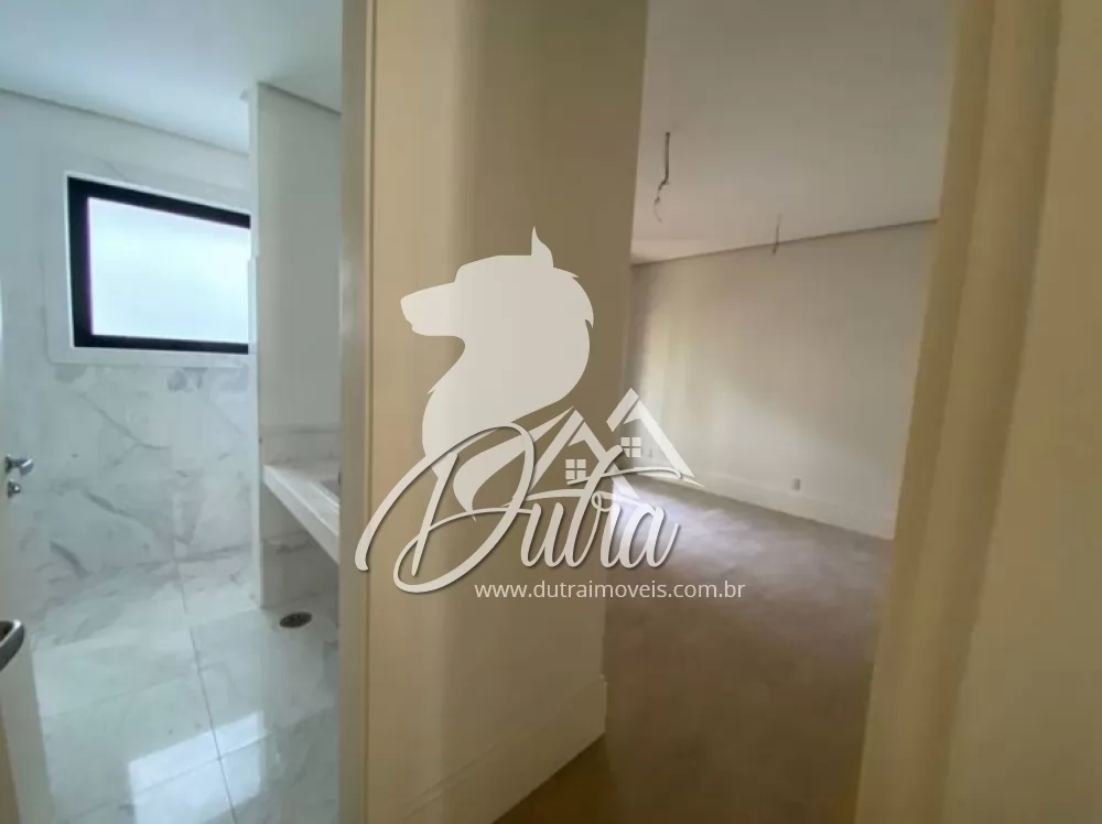 Casa de Condomínio Jardim Morumbi 435m² 04 Dormitórios 04 Suítes 3 Vagas